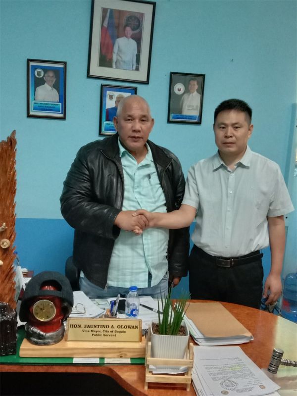菲律宾碧瑶市副市长亲自督办签订学生安全协议